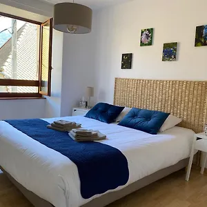Du Grand Champ Hotel Lalley